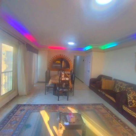 Panoramic Sea View Zamzm Flat Miami Family شقة فندقية زمزم بانورما بشاطئ ميامي - الاسكندرية صف اول مباشر علي بحر - عائلات فقط Αλεξάνδρεια Εξωτερικό φωτογραφία