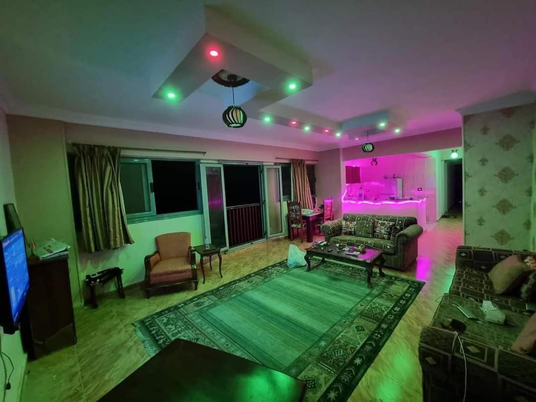 Panoramic Sea View Zamzm Flat Miami Family شقة فندقية زمزم بانورما بشاطئ ميامي - الاسكندرية صف اول مباشر علي بحر - عائلات فقط Αλεξάνδρεια Εξωτερικό φωτογραφία