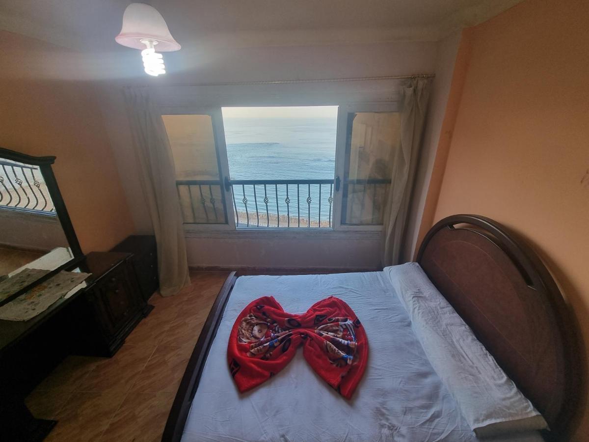 Panoramic Sea View Zamzm Flat Miami Family شقة فندقية زمزم بانورما بشاطئ ميامي - الاسكندرية صف اول مباشر علي بحر - عائلات فقط Αλεξάνδρεια Εξωτερικό φωτογραφία