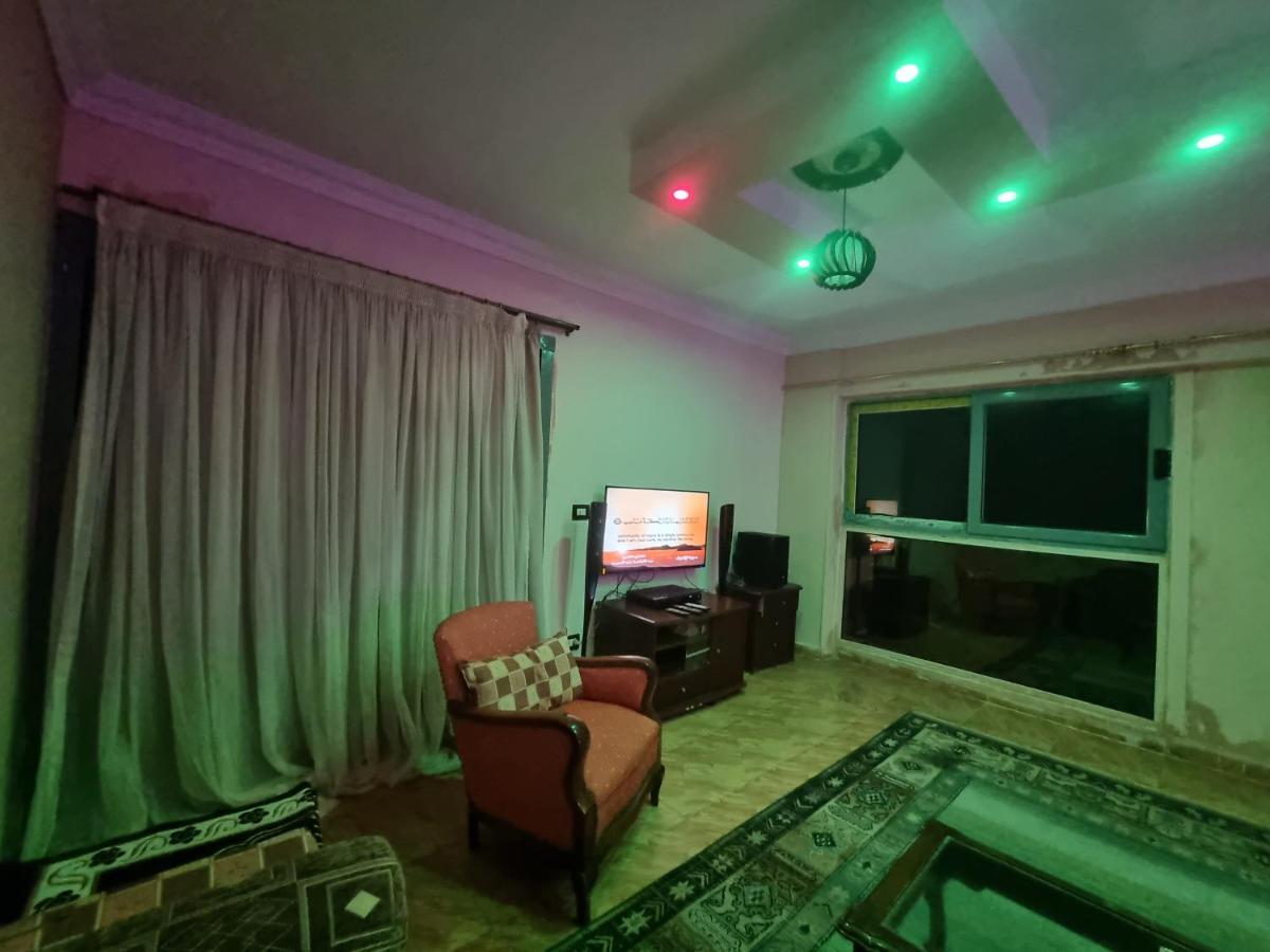 Panoramic Sea View Zamzm Flat Miami Family شقة فندقية زمزم بانورما بشاطئ ميامي - الاسكندرية صف اول مباشر علي بحر - عائلات فقط Αλεξάνδρεια Εξωτερικό φωτογραφία