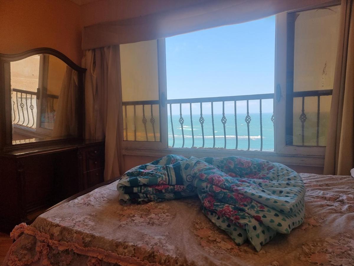 Panoramic Sea View Zamzm Flat Miami Family شقة فندقية زمزم بانورما بشاطئ ميامي - الاسكندرية صف اول مباشر علي بحر - عائلات فقط Αλεξάνδρεια Εξωτερικό φωτογραφία